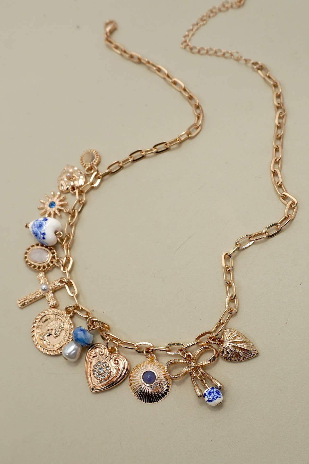 CHARM NECKLACE