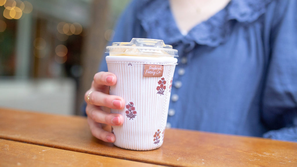 Black Bow Iced Coffee Sleeve