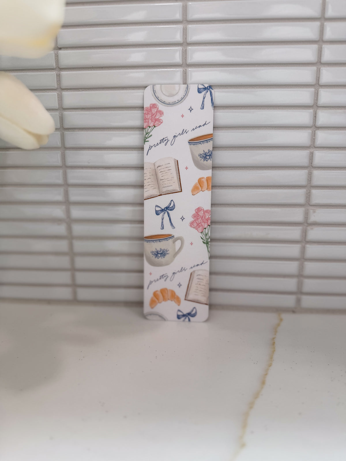 Pretty Girls Read Bookmark